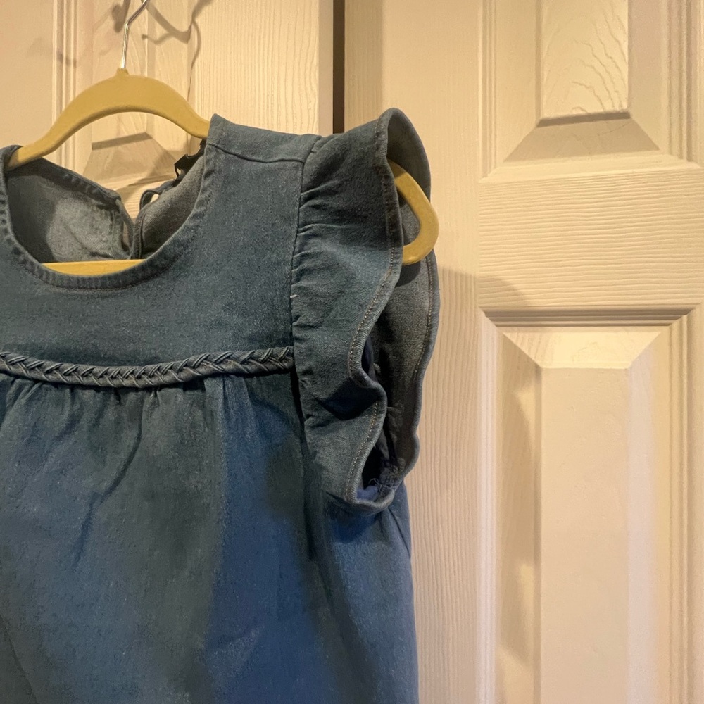 NWT- Denim tie back top - Strut and Bolt Brand - Picture 2 of 9